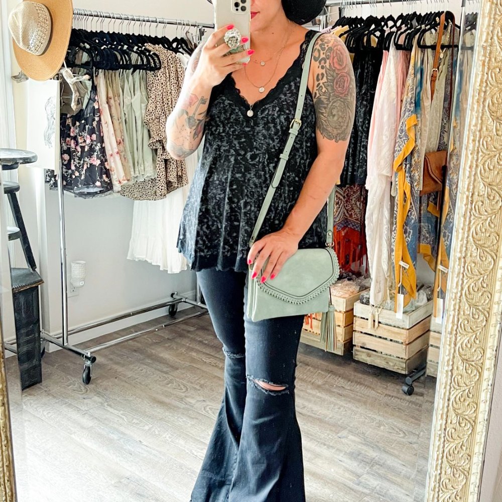 BLACK Flowy Vintage Wash Lace Tank Tops - Picture 5 of 6